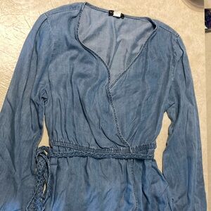 Venus brand size medium long sleeve denim top